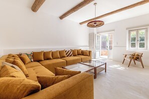 TV connectée, cheminée