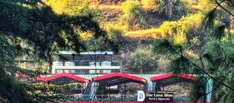 Hotel The Luxeblue Shimla Mountain View