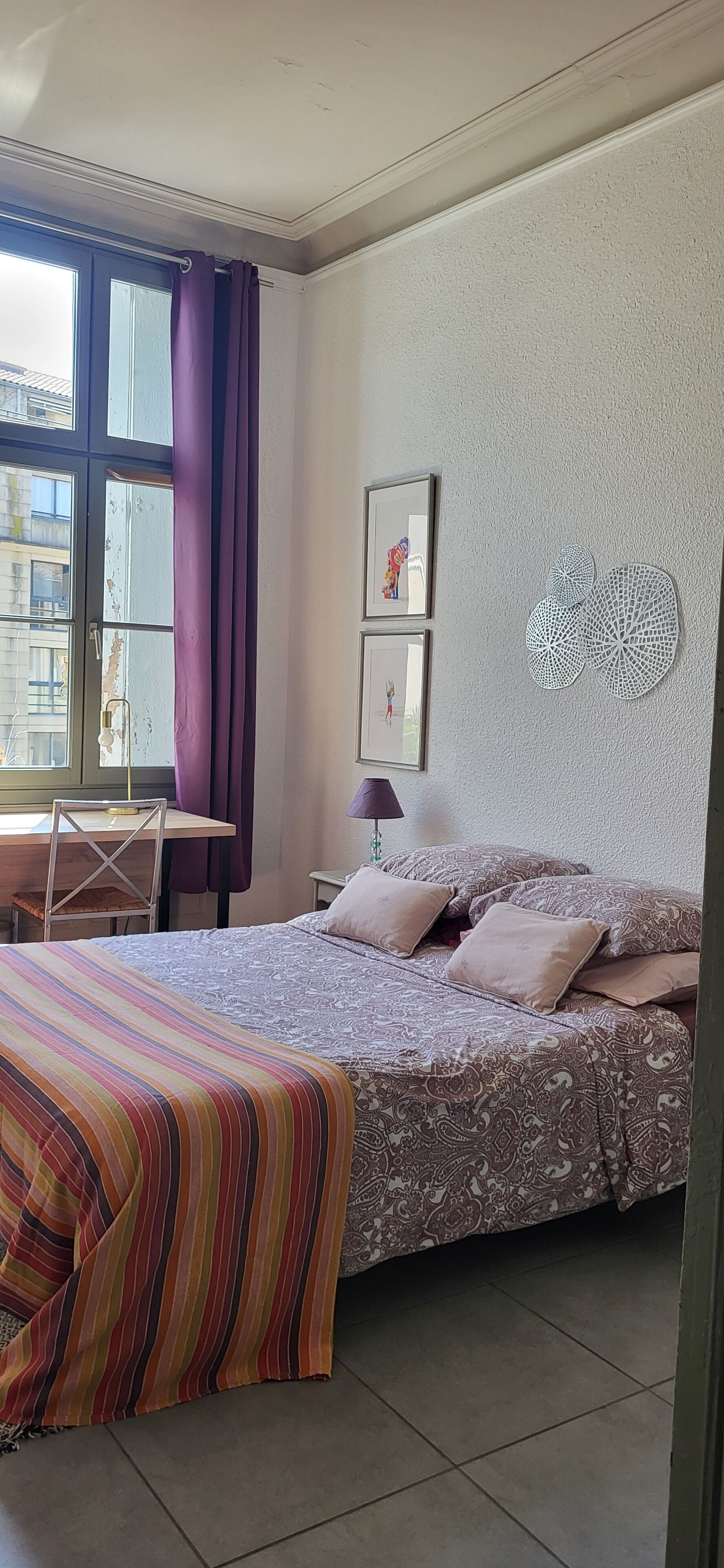 2 chambres, fer et planche à repasser, draps fournis