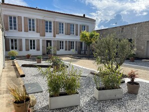 Exterior - Clos Isidore Large character house 200 m from La Rémigeasse beach. (Dolus-d'Oléron)