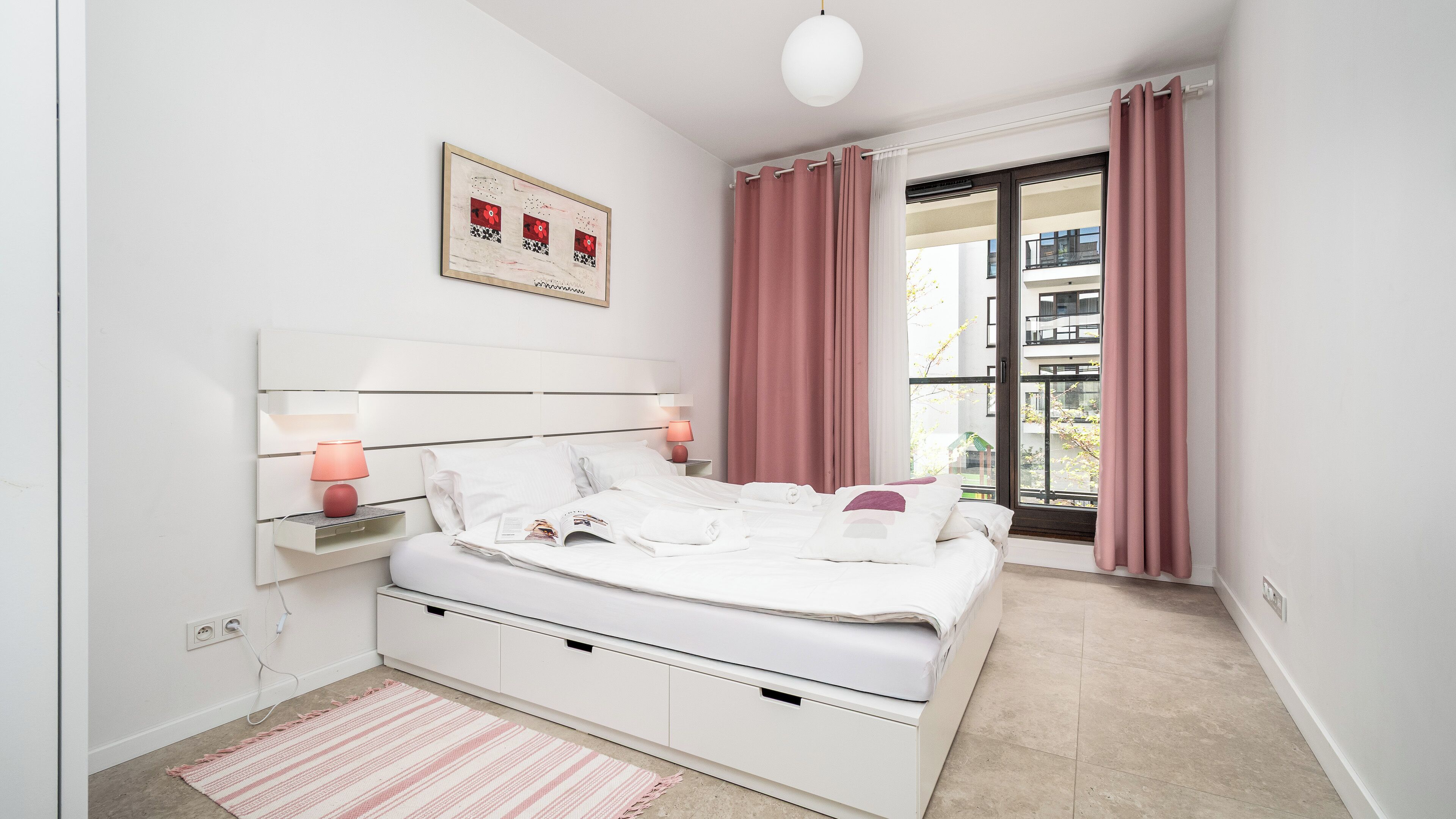 Apartment (33) | Individually decorated, individually furnished, iron/ironing board