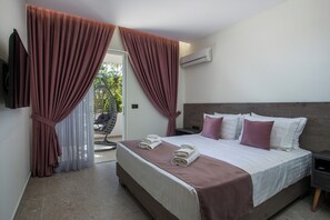 1 chambre, coffres-forts dans les chambres, bureau