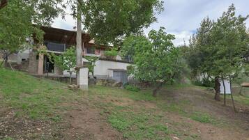 Enceinte de lâhĂ©bergement