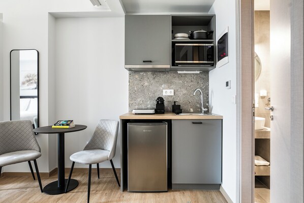 Superior Studio | Private kitchen | Full-size fridge, microwave, stovetop, coffee/tea maker