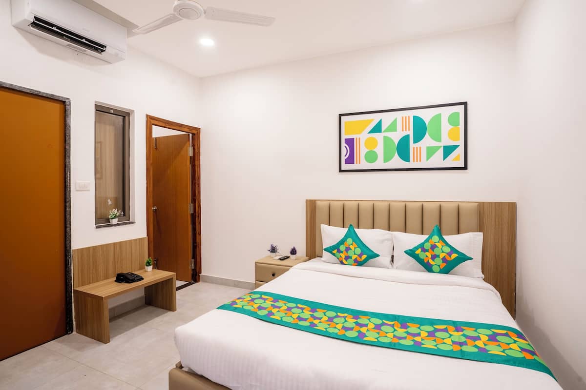 Economy Double Room | Iron/ironing board