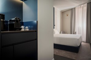 Rom – classic | Sengetøy av topp kvalitet, dundyner, memory foam-senger og minibar