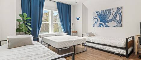 4 dormitorios, tabla de planchar con plancha, wifi gratis y ropa de cama