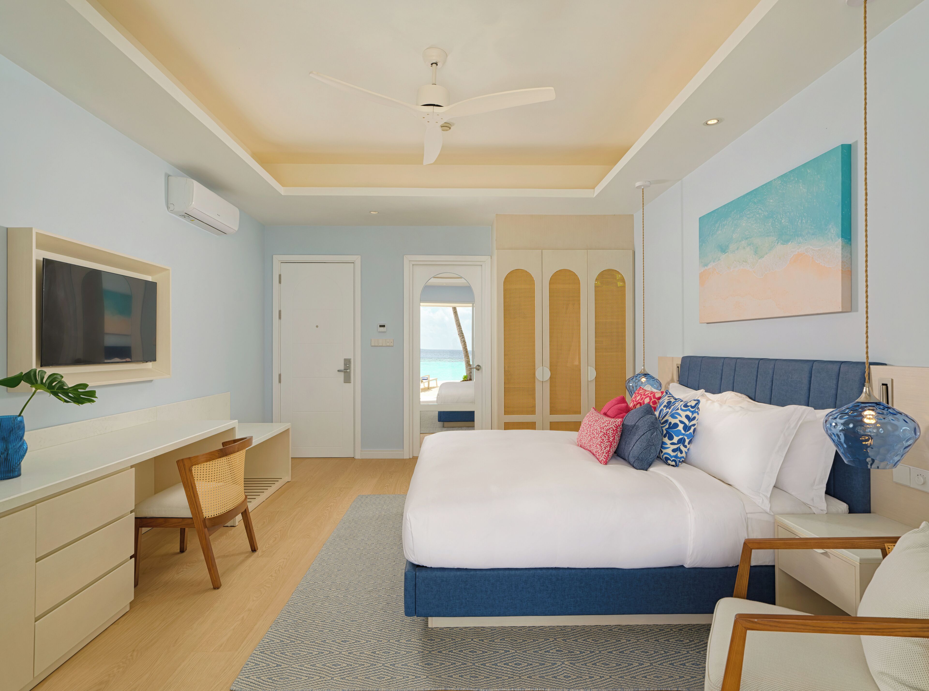 Premium bedding, minibar, in-room safe, blackout drapes