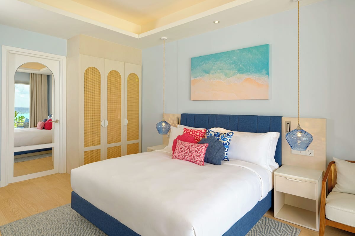 Ropa de cama de alta calidad y minibar