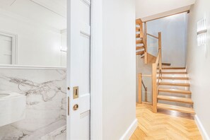 Appartement, fumeurs | 4 chambres