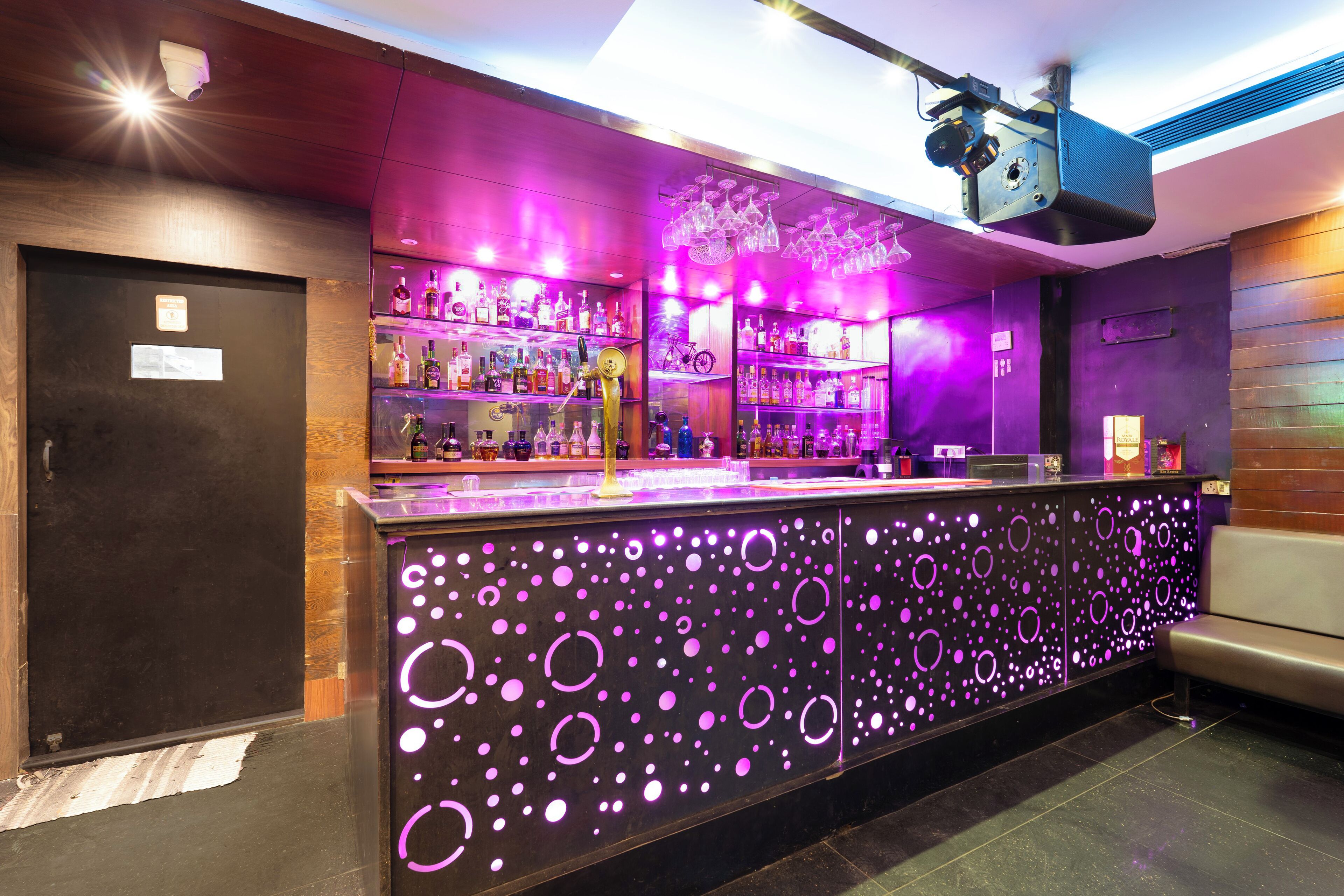 Bar (en la propiedad)