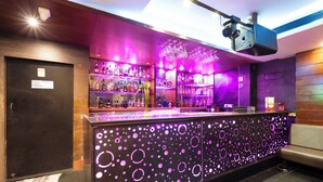 Bar (on property) - Treebo Seasons, 5 Mins To Rock Beach (Puducherry)