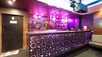 Bar (en la propiedad)