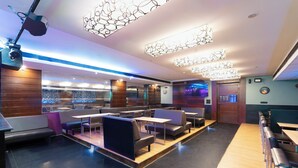 Bar (on property) - Treebo Seasons, 5 Mins To Rock Beach (Puducherry)