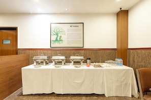 Dining - Treebo Seasons, 5 Mins To Rock Beach (Puducherry)
