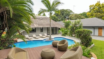 Sun deck