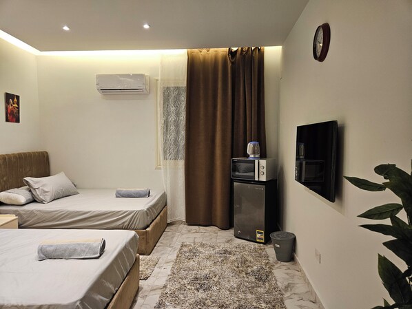 1 bedroom, WiFi, bed sheets