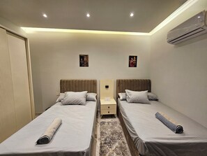 1 bedroom, WiFi, bed sheets