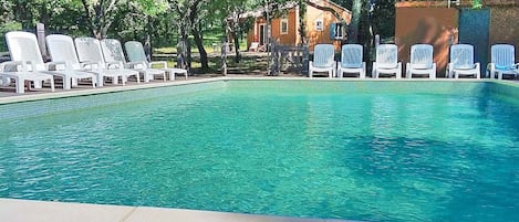 Piscine extérieure