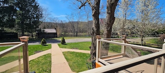 Shoreline Estates - Bungalow Riverview Room