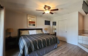 Desk, WiFi, bed sheets