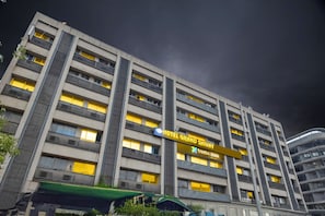 Interior - Treebo Grand Shivay (Ahmedabad)
