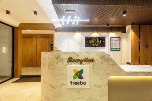 Reception - Treebo Grand Shivay (Ahmedabad)