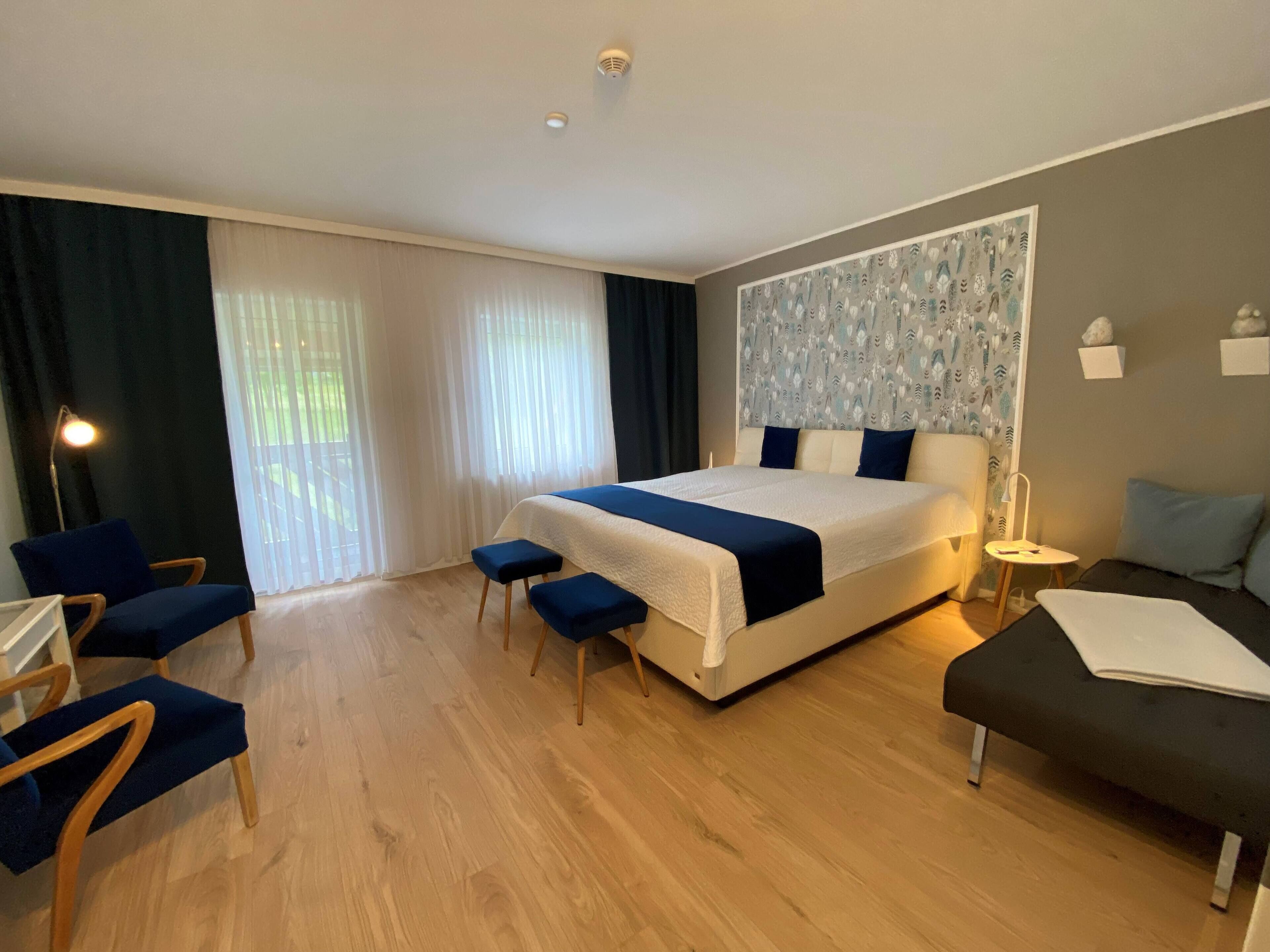 1 bedroom, in-room safe, iron/ironing board, free WiFi