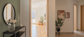 STEP Apartments: spacious 103m2 with large balcony in a quiet location