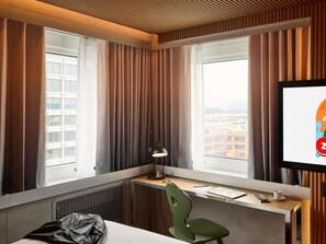 Værelse - 1 queensize-seng (LARGE MAMA) | Dundyner, senge med topmadrasser, minibar, pengeskab på værelset