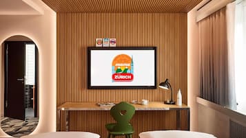 Cubrecamas, colchones con pillow-top y minibar