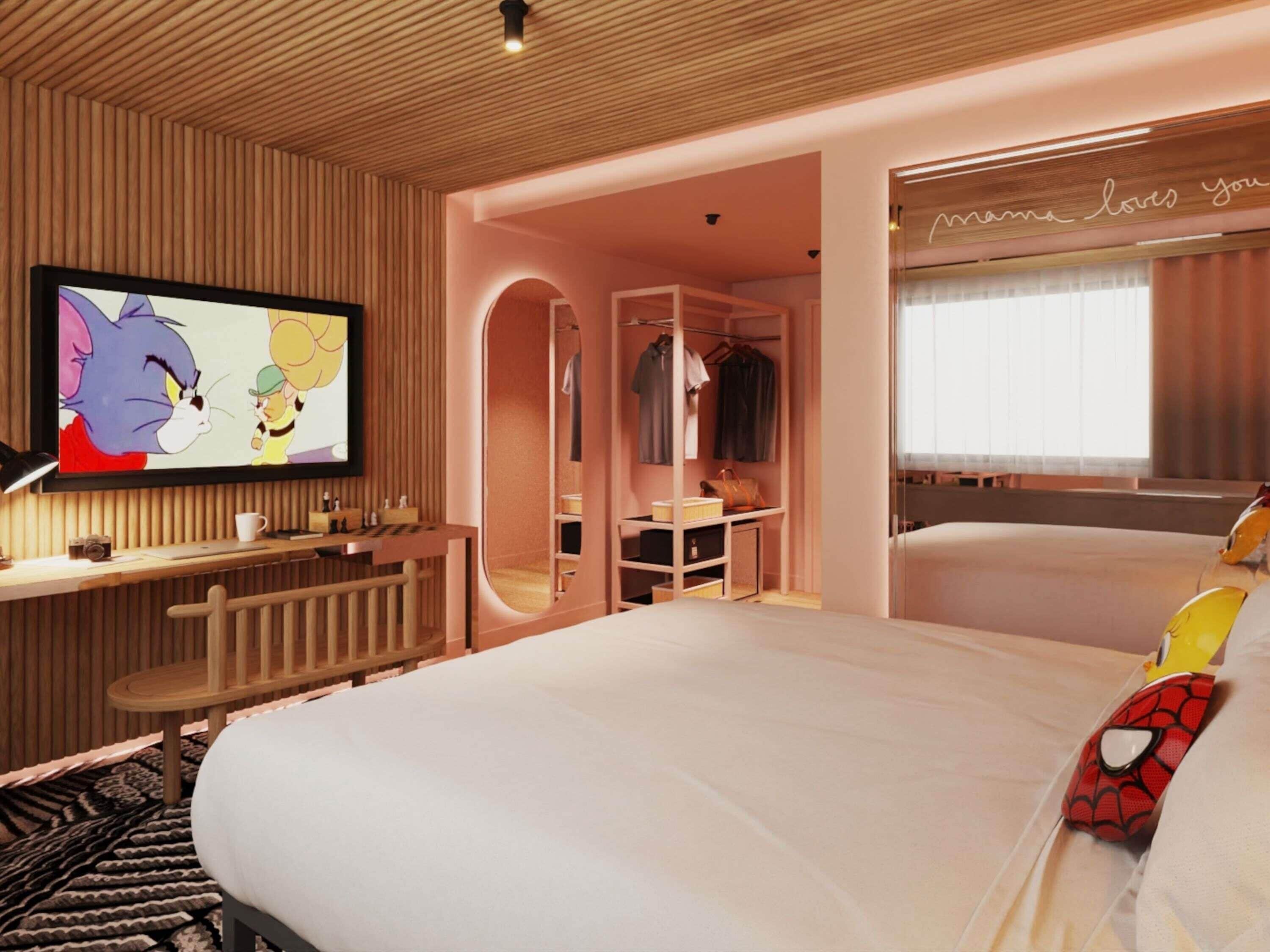 ルーム クイーンベッド 1 台 (LARGE MAMA) | 羽毛の掛け布団、ピロートップベッド、ミニバー、セーフティボックス (室内)