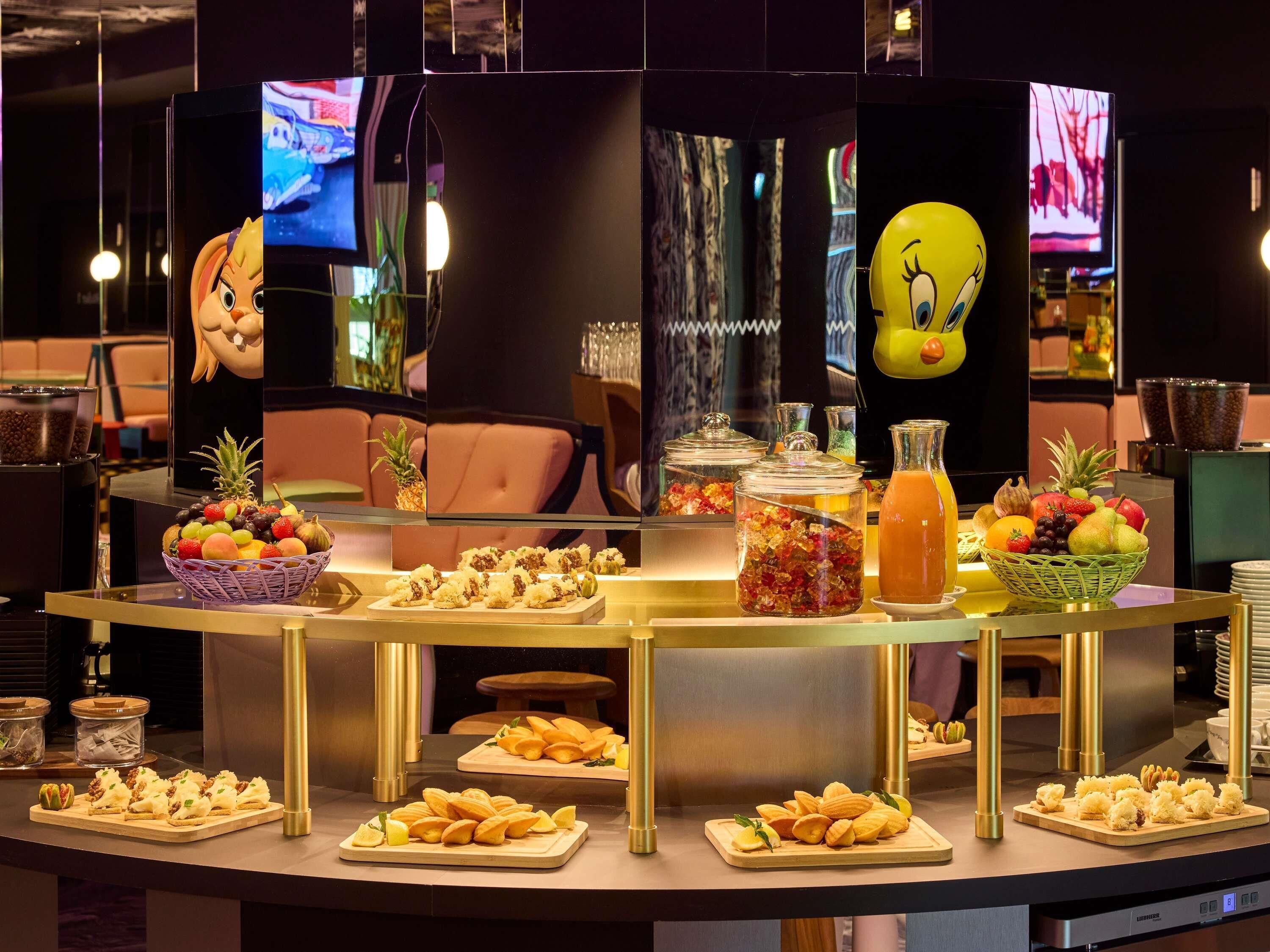 Daily buffet breakfast for a fee
