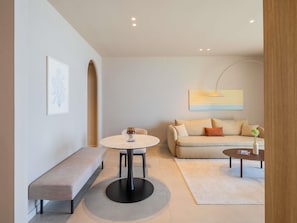 Executive Suite, 1 King Bed with Sofa bed