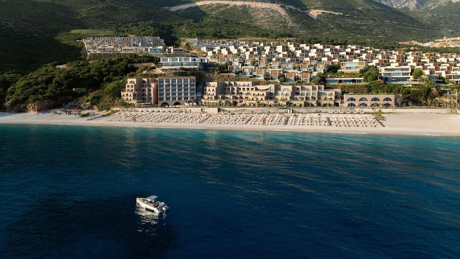 Green Coast Hotel Mgallery Collection