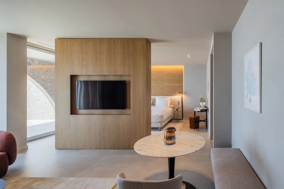 Suite, 1 trÚs grand lit et 1 canapé-lit | 1 chambre, coffres-forts dans les chambres, Wi-Fi gratuit, draps fournis