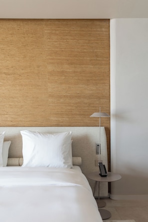 Deluxe Room, Multiple Beds | 1 bedroom, premium bedding, in-room safe, free WiFi