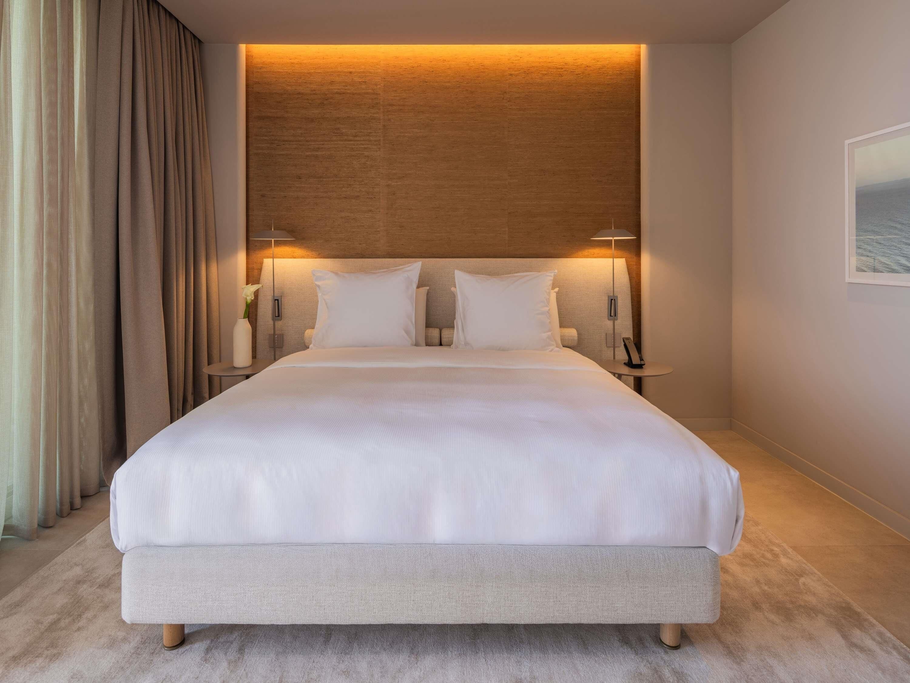 Biancheria da letto di alta qualità, una cassaforte in camera