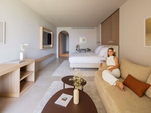 Premium bedding, in-room safe, free WiFi, bed sheets - Green Coast Hotel Mgallery Collection (Himare)