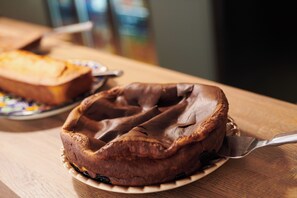 Päivittäinen buffetaamiainen maksusta