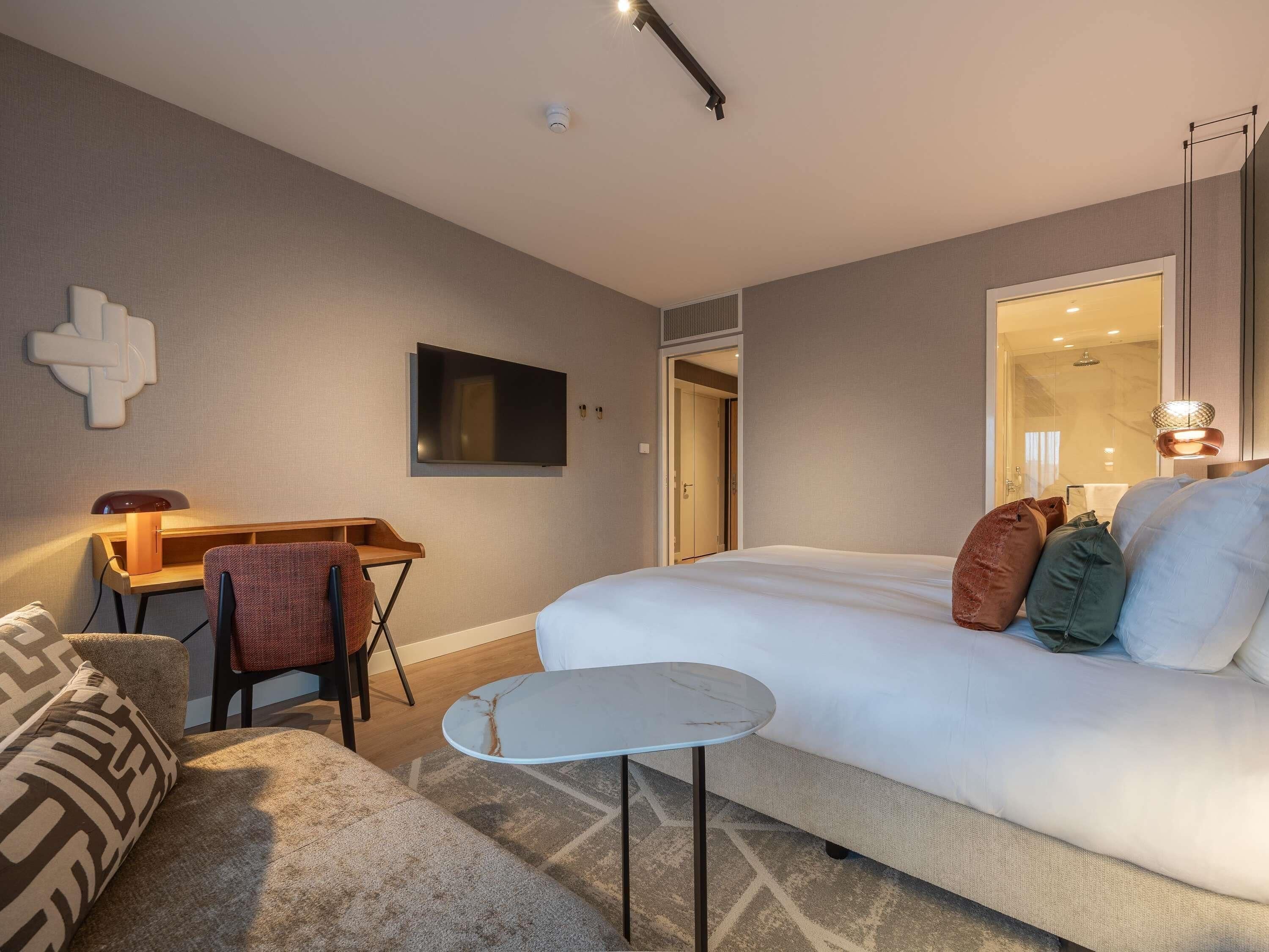 Premium bedding, minibar, in-room safe, individually decorated