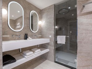 Suite Eksekutif, 1 Tempat Tidur Queen | Shower kamar mandi