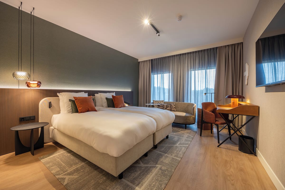 Camera Superior, 2 letti singoli | Biancheria da letto di alta qualità, minibar, una cassaforte in camera