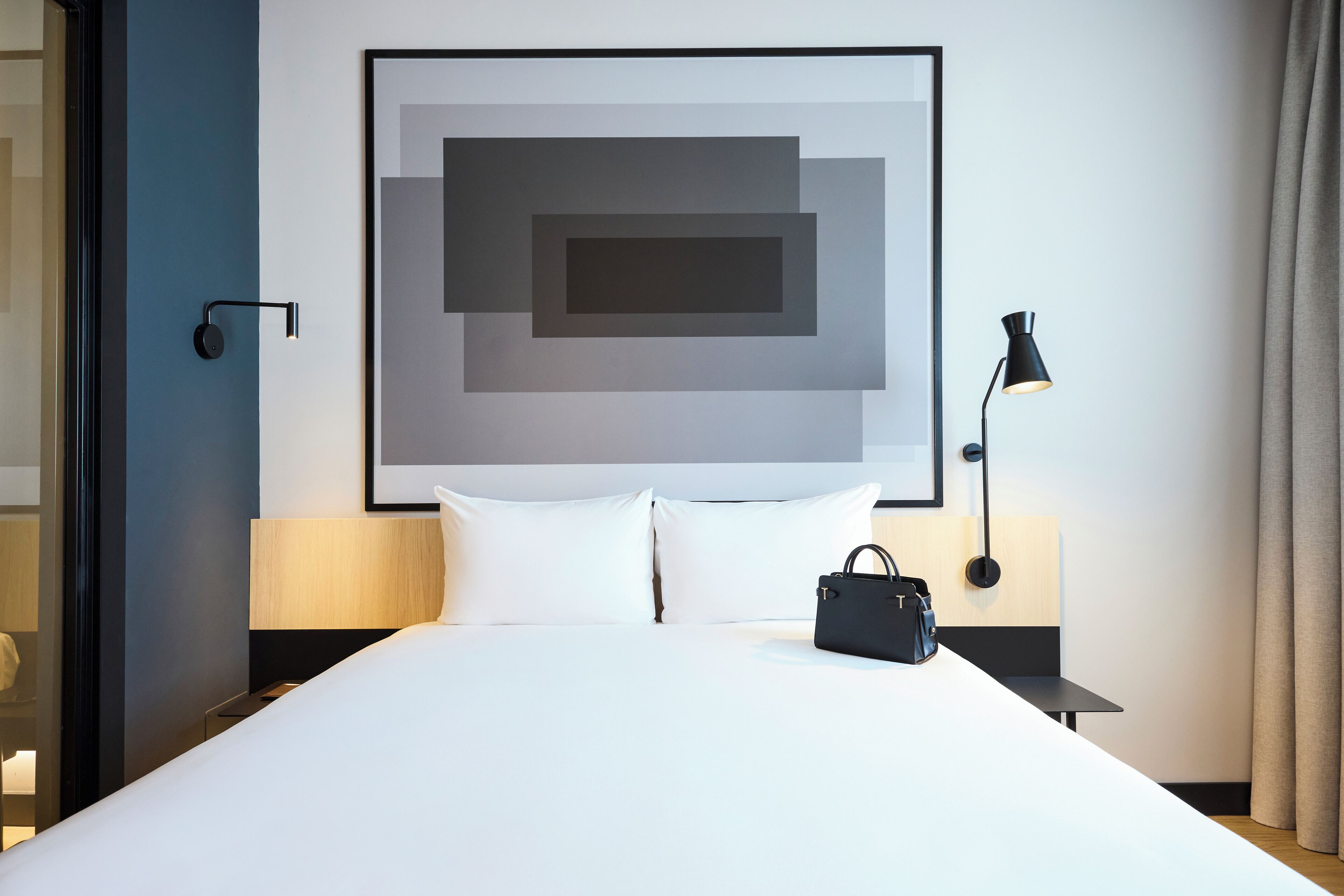 Habitación estándar, 1 cama doble | Escritorio, cortinas opacas, sistema de insonorización