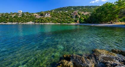 Newly Renovated, Stylish and Secluded Villa with Panoramic Sea Views
