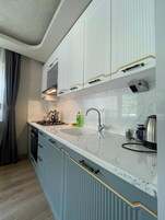 Family Apart Daire, Balkon, Vadi Manzaralı | Özel mutfak