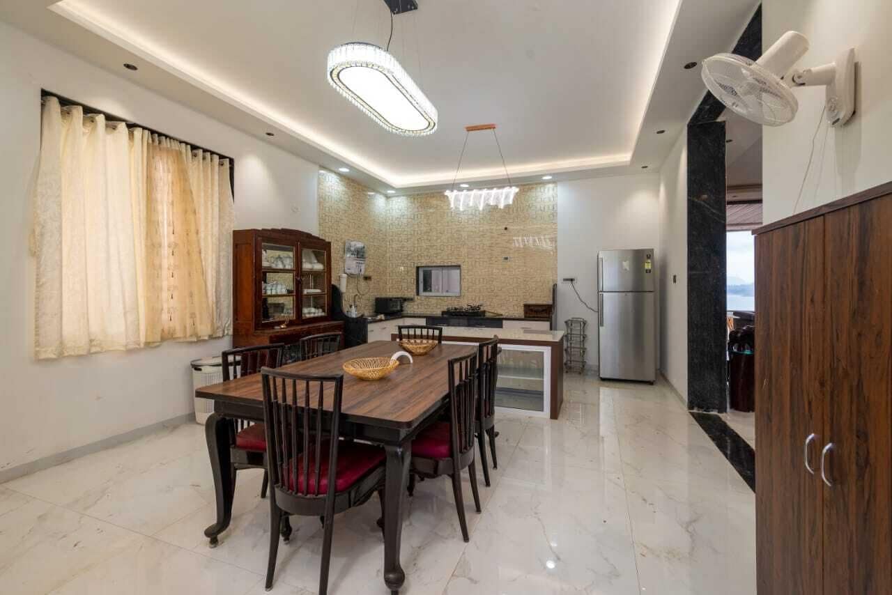 Khu vực ăn uống tại phòng