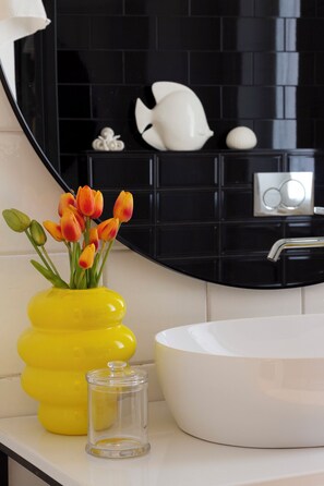 Shower, eco-friendly toiletries, hair dryer, bidet