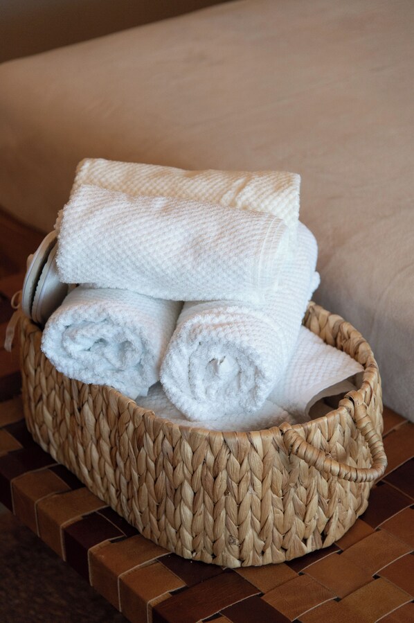 Unclassified image, 1 of 24, button