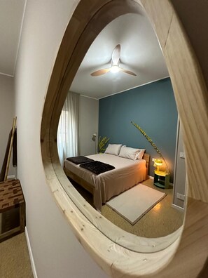 2 Schlafzimmer, Zimmersafe, Schreibtisch, Bügeleisen/Bügelbrett